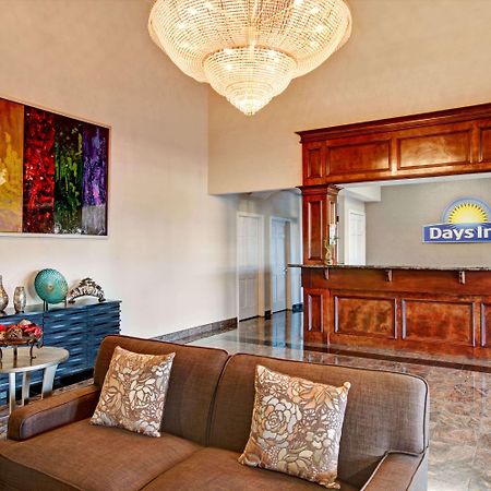 Days Inn & Suites By Wyndham Houston North - Spring Ngoại thất bức ảnh