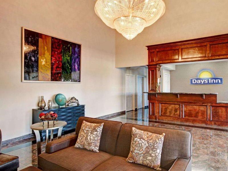 Days Inn & Suites By Wyndham Houston North - Spring Ngoại thất bức ảnh