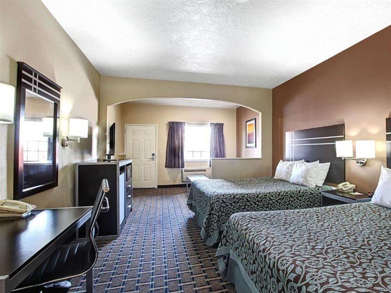 Days Inn & Suites By Wyndham Houston North - Spring Ngoại thất bức ảnh