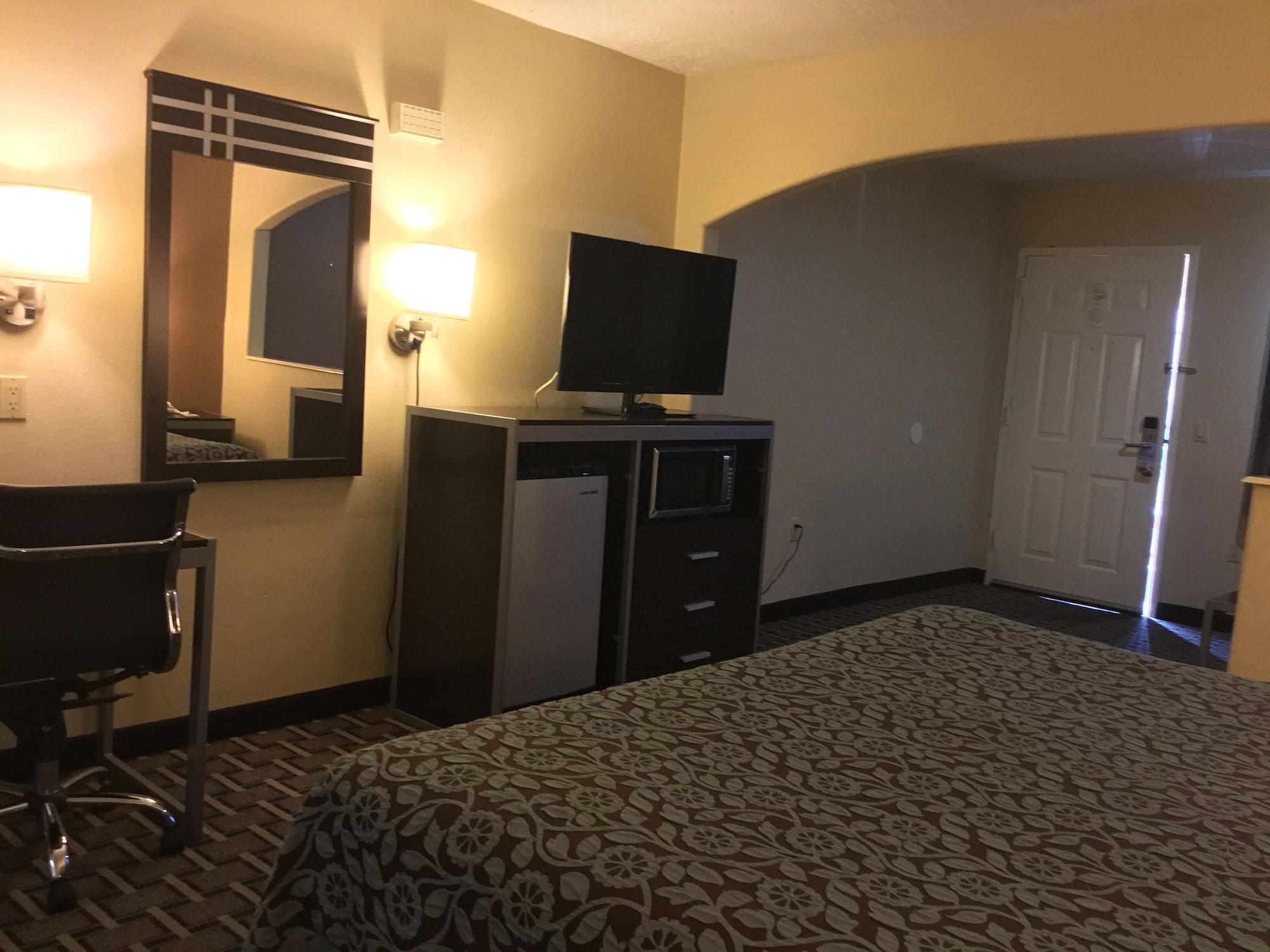 Days Inn & Suites By Wyndham Houston North - Spring Ngoại thất bức ảnh